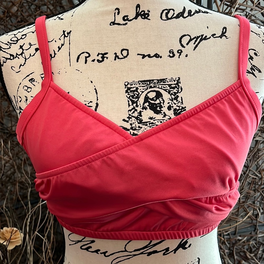 VENUS Swimwear Coral Bathing Suit Top - Picture 2 of 4